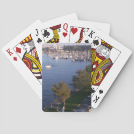 Baralho A Frente de Água