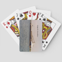 Adam E. Cornelius jogando cartas