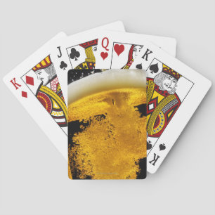 Baralho Beer been poured into glass
