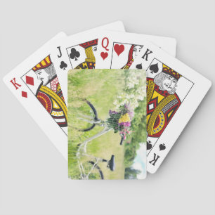 Baralho Bicicleta com Cesta de Flores no Prado