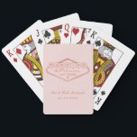 Baralho Casado no Rosa Casamento Fabuloso de Las Vegas<br><div class="desc">Esse personagem único e divertido "Casado em Fabuloso Las Vegas", que favorece as cartas de jogar, apresenta um falso design de folha de ouro rosa inspirado no sinal de Bem-vindo a Las Vegas, Nevada", junto com um texto monográfico que pode ser personalizado com o nome do casal e a data...</div>