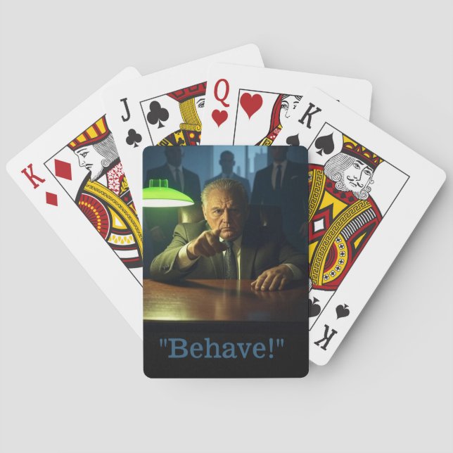 Baralho Chefe se comporta jogando cartas no Poker (Verso)