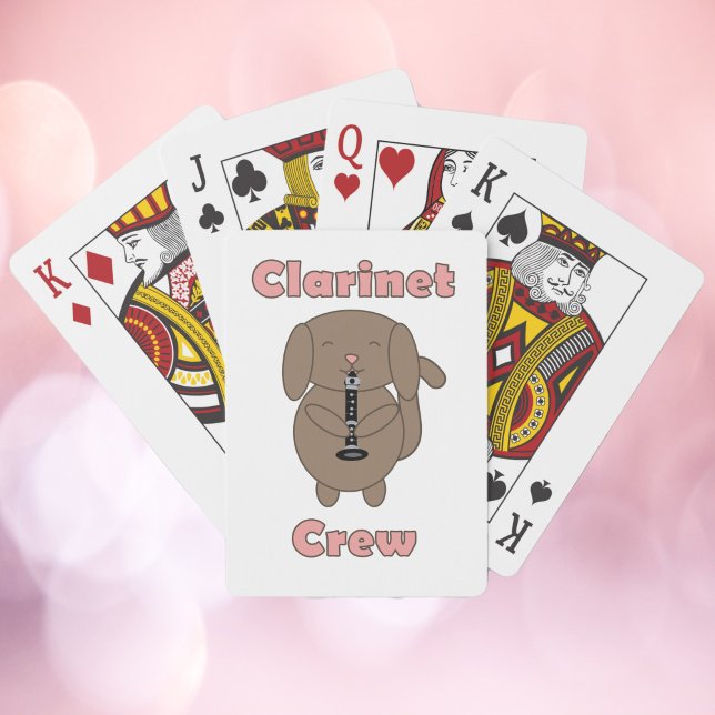 Baralho Equipe de Clarinete Fofa Cachorrinho Marrom Cachor (A deck of playing cards with a dog playing a clarinet on the back.  The text says clarinet crew.)