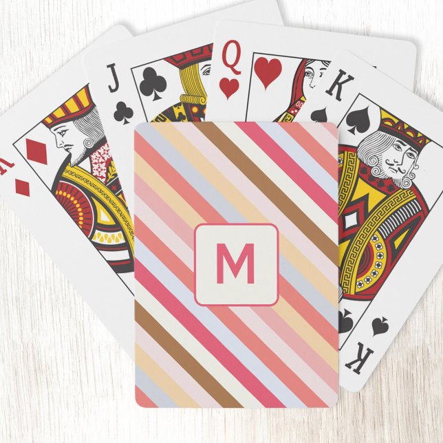Baralho Faixa inicial de doces diagonais do monograma mode (Modern muted diagonal candy stripe monogram initial personalized playing cards)