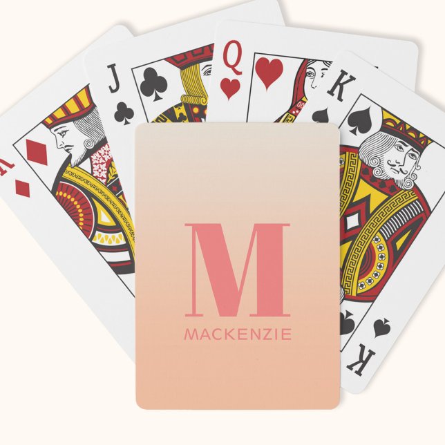 Baralho Gradiente de Pêssego do Nome Inicial do Monograma  (Modern monogram initial name peach gradient personalized playing cards)