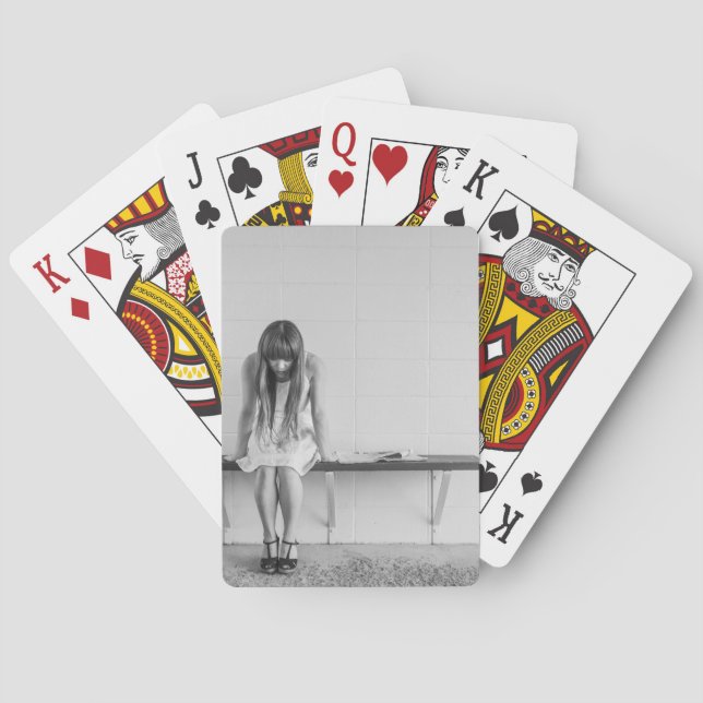 Baralho Menina Preocupada (Verso)