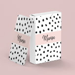Baralho Nome do Monograma Moderno | Pastel Pink & Black Po<br><div class="desc">Nome do Monograma Moderno | Pastel Pink & Black Pontos</div>