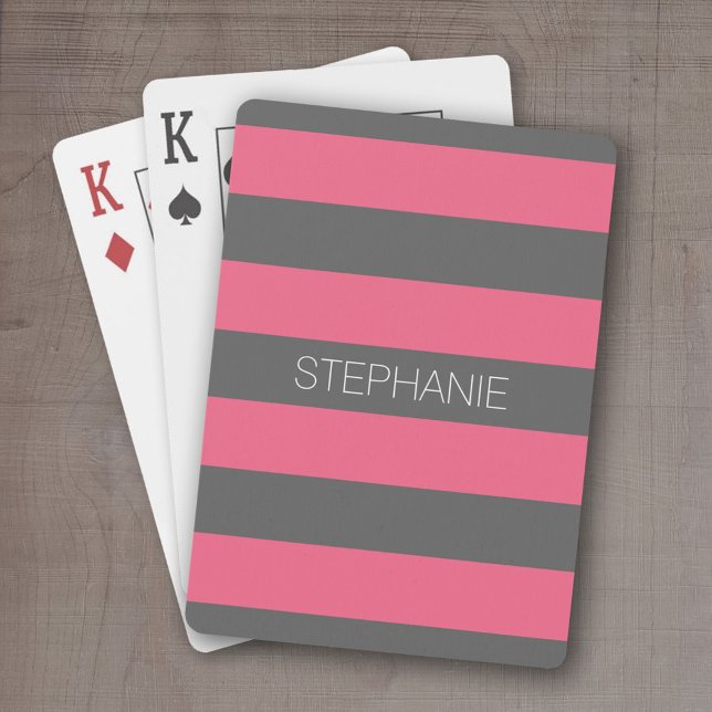Baralho Tiras de Rugby, cor-de-rosa e Cinzas, vibrantes, c (Personalized playing cards - sporty, preppy stripe pattern with name. )