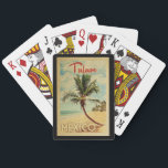 Baralho Viagens vintage da Árvore Palm de Tulum<br><div class="desc">Um impressão de arte do México do século médio único no estilo poster viagens vintage. Ele apresenta uma palmeira curva na praia arenosa com oceano sob um céu azul nublado.</div>