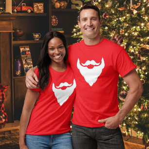 Barba branca do papai noel e t-shirt do