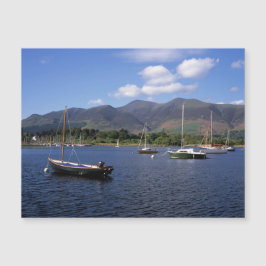 Barcos à vela Derubaram Água Keswick Cumbria