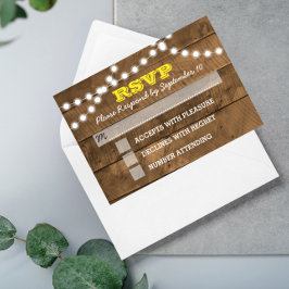 Barnwood Lights Dourado Cartão RSVP de Casamento