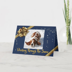 Basset em neve no cartão de Natal