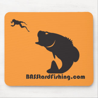 BASStard que pesca Mousepad