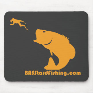 BASStard que pesca Mousepad