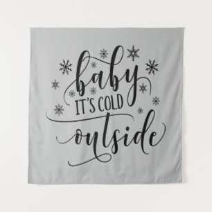 Bebê Está Frio Lá Fora Tapeçaria Pendurada na Pa