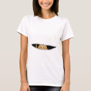 Bebê no t-shirt da maternidade da maneira