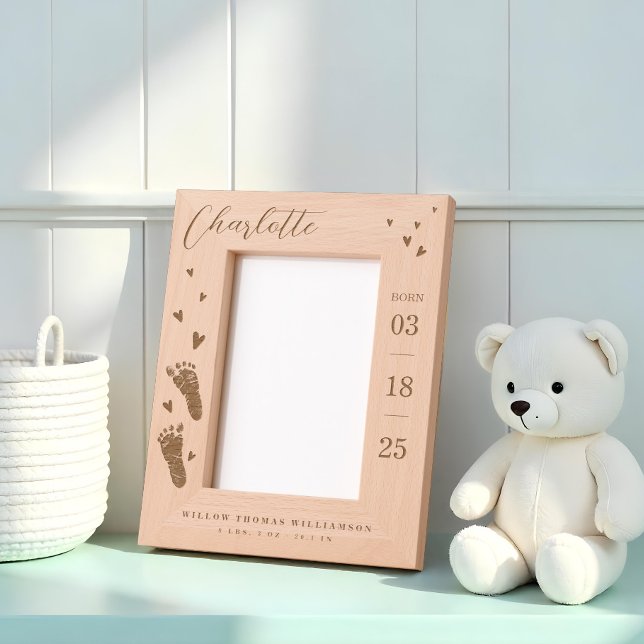 Bebê Nome Script & Birth Stats Pegadas e Corações (Baby Name Script & Birth Stats Footprints & Hearts Etched Frames)