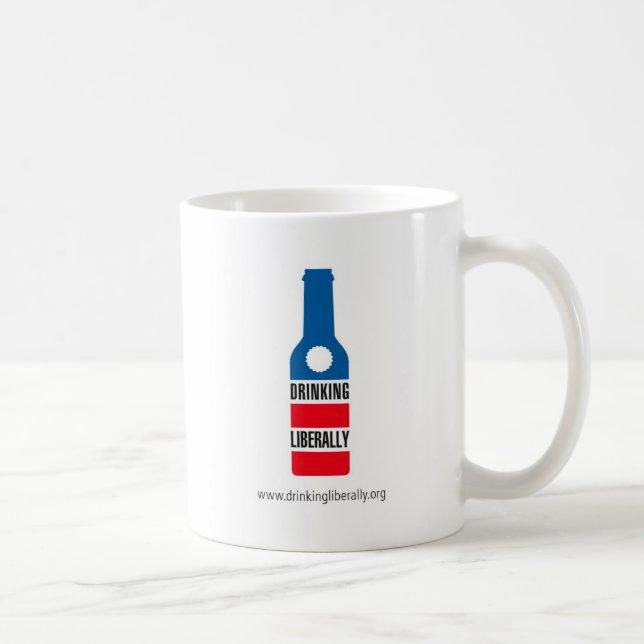 Bebendo liberalmente a caneca (Direita)