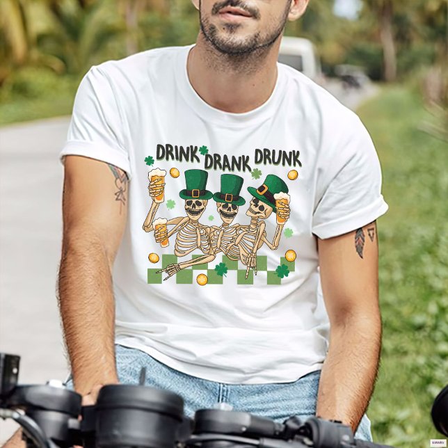 Beber Bebado, Dia de São Patrício T-Shirt (Criador carregado)