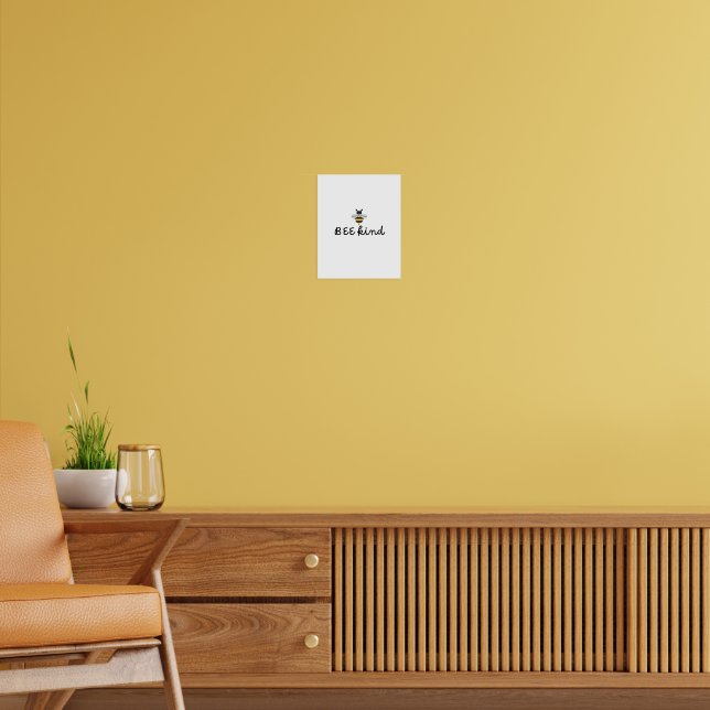 BEE Kind, Poster (Sala de Estar 2)