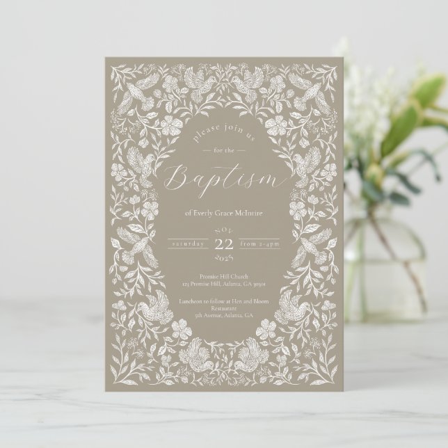 Beige Floral Birdie Baby Baptism Convite (Em pé/Frente)