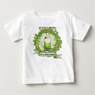 Beije-me Im um t-shirt engraçado irlandês pequen