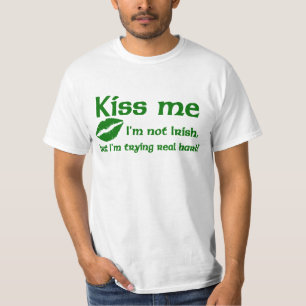 Beije-me que eu não sou t-shirt irlandês