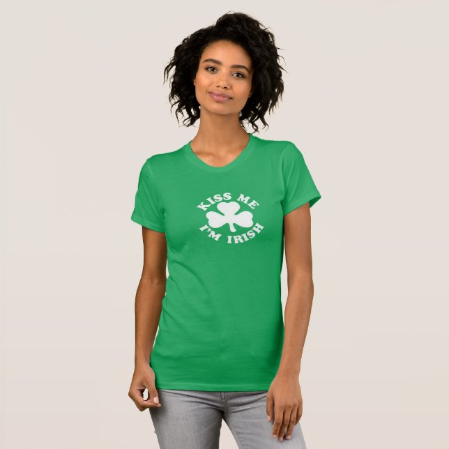 Beije-me que eu sou a camisa das mulheres do dia (Frente Completa)