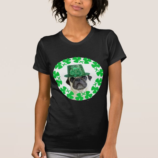 Beije-me que eu sou t-shirt irlandês do Pug (Frente)