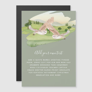 Bela OWLS voando em campo personalizado