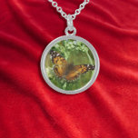 Belo colar de borboleta pintado<br><div class="desc">Dê a essa bela senhora em sua vida uma bela senhora,  porque que garota não ama borboletas?</div>