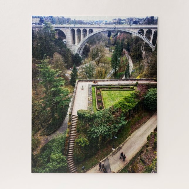 Belo quebra-cabeça luxemburguês (Vertical)