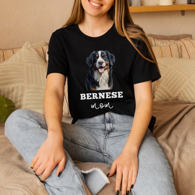 Bernese Lovers Mom, Bernese Mountain Dog T-Shirt (Criador carregado)