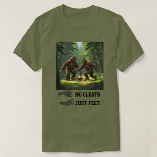 Bigfoot jogando T-Shirt no futebol