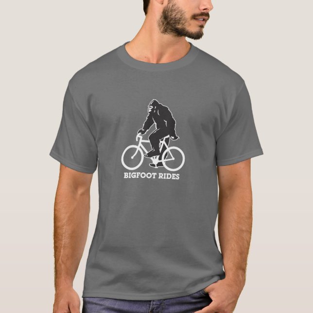 Bigfoot monta o t-shirt (Frente)