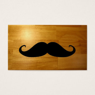 Bigode engraçado no fundo de madeira brilhante da