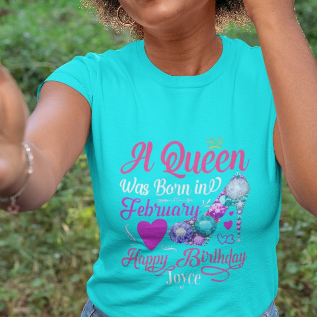 Birthday Queens Are Born in February Text T-Shirt (Criador carregado)