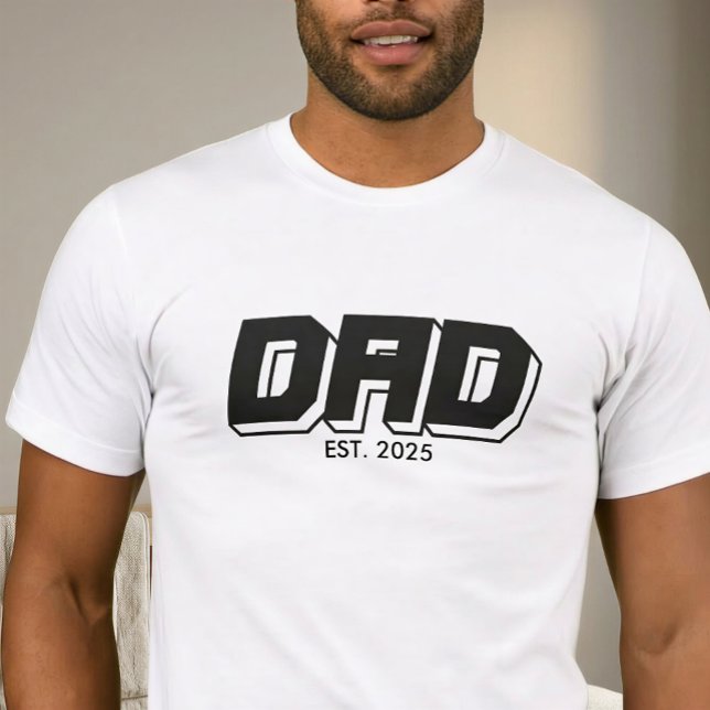 Black Bold Dad Established Typography T-Shirt (Criador carregado)