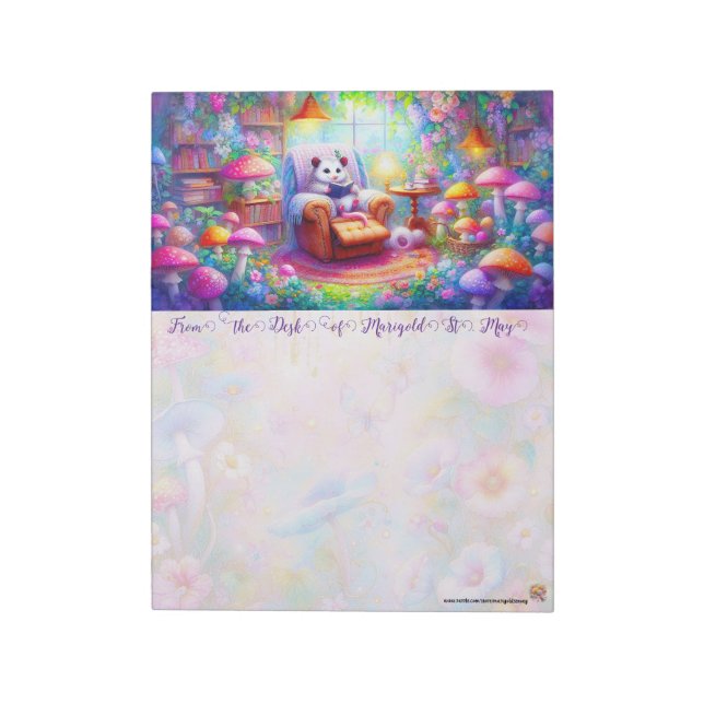 Bloco De Notas A Possum in His Reading Nook Notepad (Invertido)