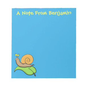 Bloco De Notas Caracol bonito e feliz numa ilustração de desenho 