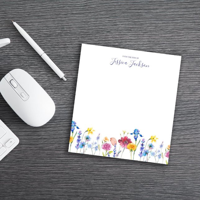 Bloco De Notas Da Mesa de com Belas Flores de Primavera (Criador carregado)