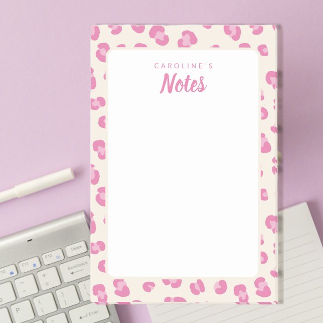 Bloco de notas de impressão rosa-chic personalizad (Personalize this notepad with name, great for gifts or your personal stationery.)