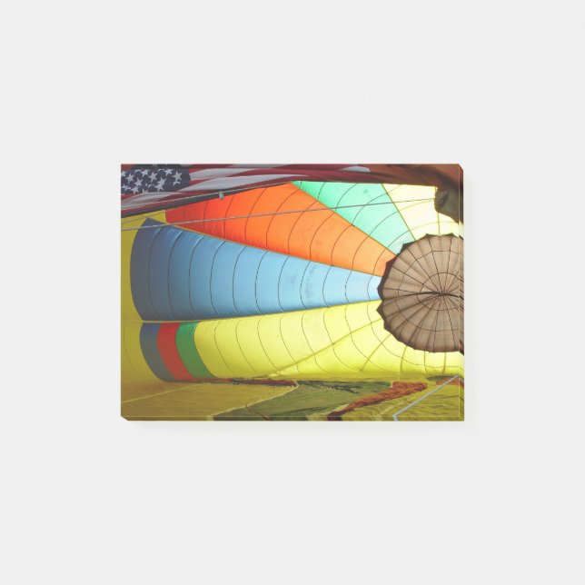 Bloco De Notas Dentro de um balão de ar quente (Frente)