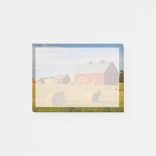 Bloco De Notas Farms | Red Barns Near Hay Bales (Frente)
