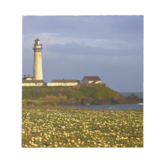Bloco De Notas Farol em Pigeon Point State Beach em San (Frente)
