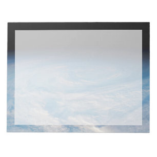 Bloco De Notas Formação Circular De Nuvens Sobre O Oceano Pacífic