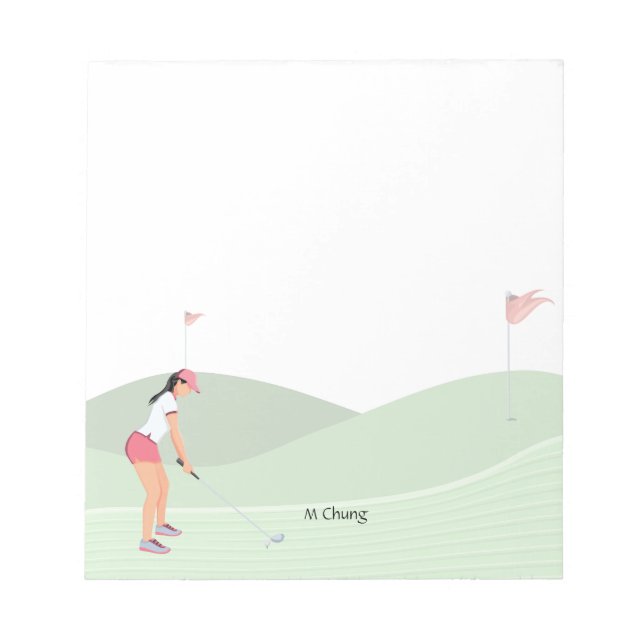 Bloco De Notas Golfista feminino está jogando golfe no curso (Frente)