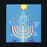 Bloco De Notas hanukkah menorah<br><div class="desc">"hanukkah menorah ", "feliz hanukkah",  menorah, "estrela de david", "chanukah jedesejo",  Hanukkah, "feriados judeus"chanukah,  hanukah,  chanukkah,  canukah,  chanukah,  hanuka,  hebrew,  jew, , ,  judaísmo,  menora,  ica, </div>