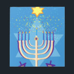 Bloco De Notas hanukkah menorah<br><div class="desc">"hanukkah menorah ", "feliz hanukkah", menorah, "estrela de david", "chanukah jedesejo", Hanukkah, "feriados judeus"chanukah, hanukah, chanukkah, canukah, chanukah, hanuka, hebrew, jew, , , judaísmo, menora, ica, </div>